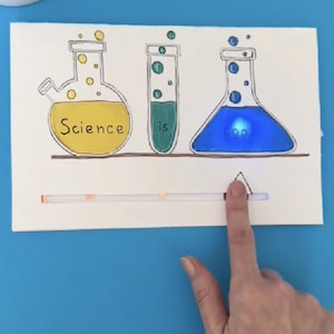 Plantilla e instrucciones de Moonshotkidz "La ciencia es genial" para tarjetas interactivas Electrónica de papel Proyecto de arte tecnológico STEAM fácil y divertido DIY