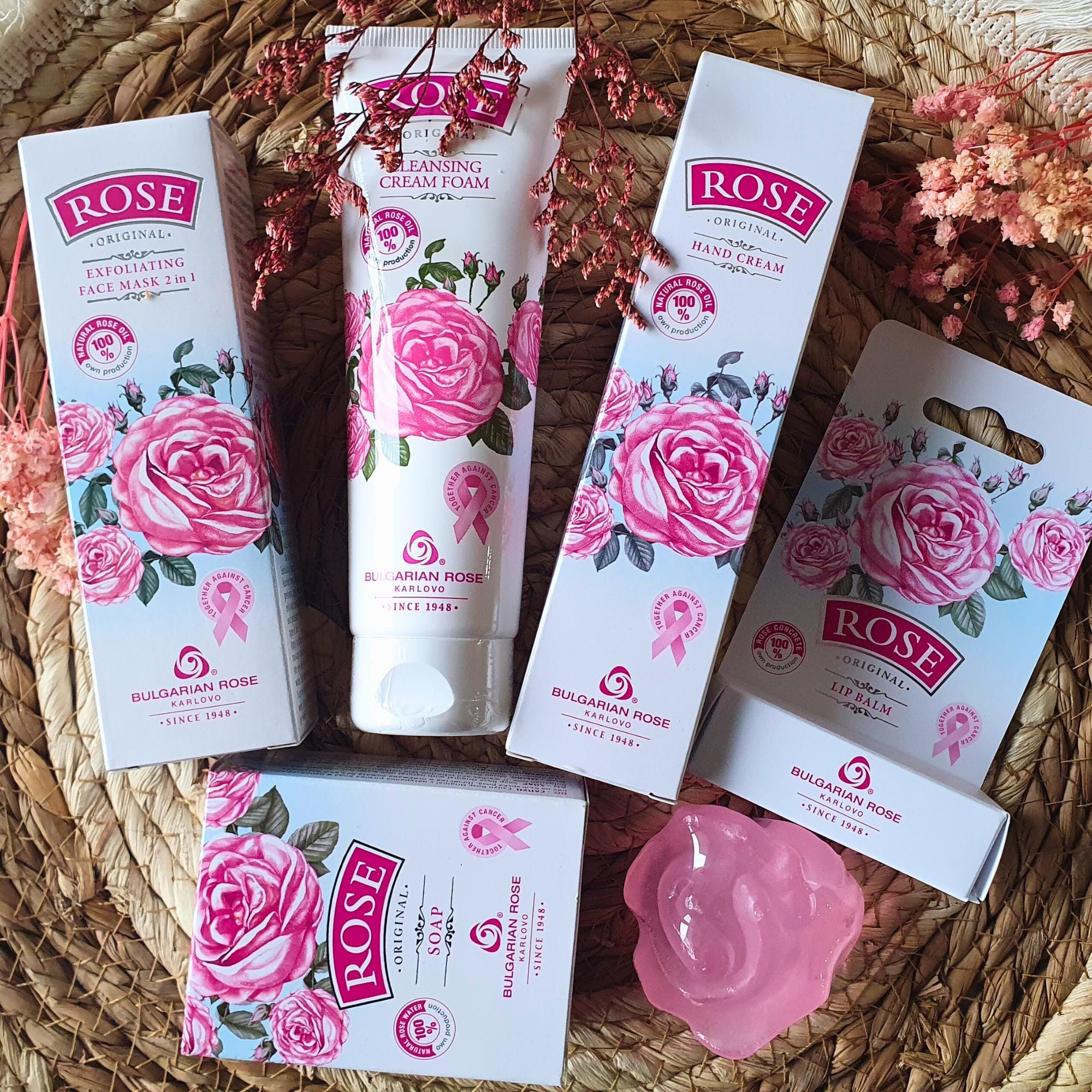 Rose Of Bulgaria Geschenkset – 3 Handgemachte Seifen, Parfüm & Handcreme Im Eleganten Duft Von Bulgarischen Rosen