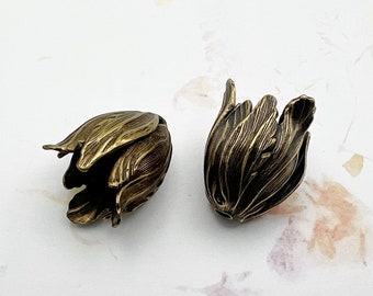 Set of 2, Oxidized Brass Blooming Tulip End Caps, 20x17mm Antique Brass End Caps, Oxidized Brass End Caps, Made in the USA