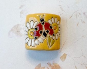 Ceramic Pillow Bead: Ladybug and Daisies, Butternut Yellow