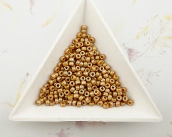 Matubo, Tutti Frutti Carambola, Size 8 Seed Beads, Tubed, 8 Grams