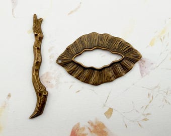 Findings / Chain / Charm