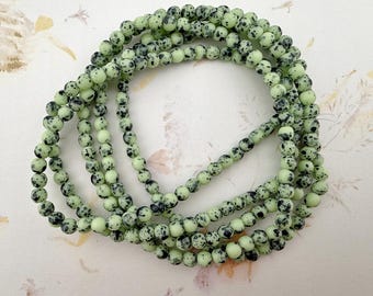 4mm Round Druk Beads, Mantis with Specks of Black, 50 Beads Per Strand