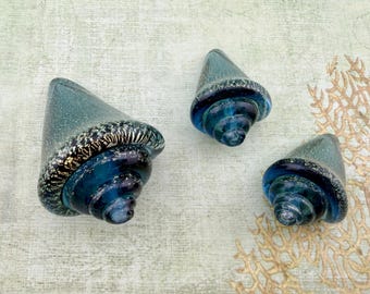 Athena Nobilis Seashell Beads, Set of 3
