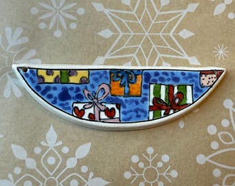 Handmade Stoneware Pendant: Gift & Heart Design by Damyanah Studio