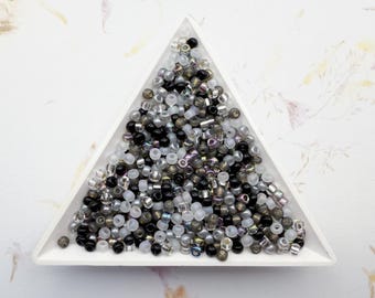Miyuki 8/0 Pebble Stone Seed Bead Mix: Silver, Black, Gray