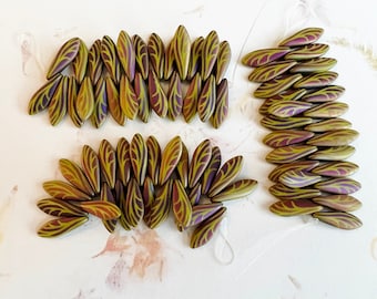 Wasabi Opaque Wing Dagger Beads, 25 Daggers Per Strand, Single Hole