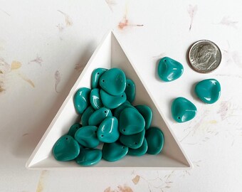 Rose Petals, 14x13mm, Opaque Persian Turquoise, 25 Beads Per Strand, Great Beads For Kumihimo Designs With Beads