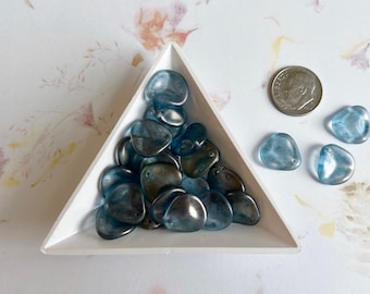 Rose Petals, 14x13mm, Halo Azurite, 25 Beads Per Strand, Great Beads For Kumihimo Designs With Beads