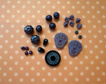 Purple Czech Glass Bead Strand: Sugar Skulls, Melon Beads (7 Inch)