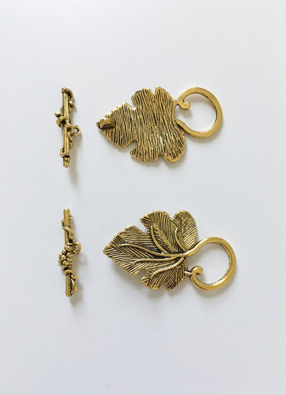 Antique Gold Grape Leaf Toggle Clasp Set, 2 Piece Grape Leaf Toggle Bar Clasp