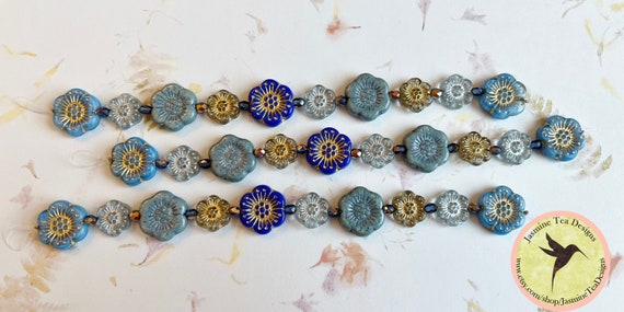 Anemone Blue Gardens Czech Glass Bead Mix, 7 Inch Strand of Assorted Sizes, Table Cut Czech Glass Flower Beads in Blue Tones