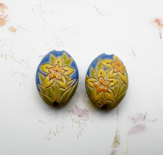 Daffodils Stoneware Beads, Two Designs, One Daffodil on One Side, Two on the Other, Hand Glazed, Hand Carved, Golem Design Studio