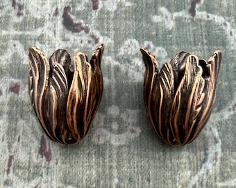 Findings / Chain / Charm