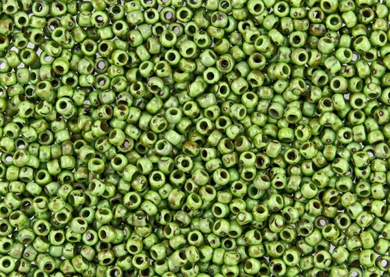 TOHO Size 6/o Round Seed Beads, Color Number Y321Fc HYBRID Opaque Frosted Mint Green Picasso, 8 to 9 grams per 2.5 Inch Tube