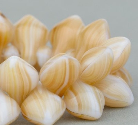 Mix Opaque Small Spade Beads, 11x8mm, White Beige Opaque Mix, Small Spade Beads, Drop Beads, Czech Glass Beads, 30 Beads Per Strand