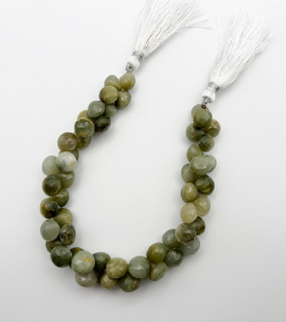 Chrysoberyl Cat's Eye, Faceted Onion Stones, 8 to 10mm Stones, Top Drilled, 52 Stone Strand