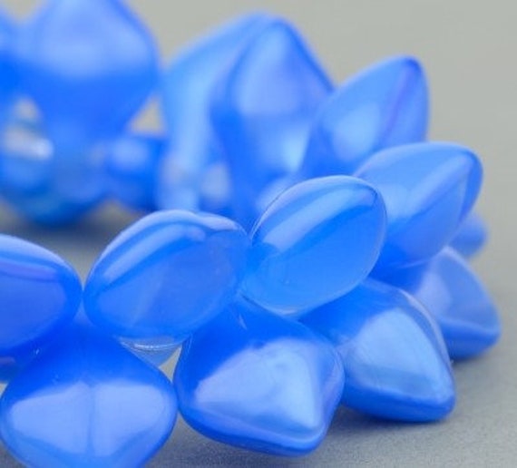 Blue Silk Small Spade Beads, Drop Beads, Czech Glass Beads, 11x8mm - 30 Beads