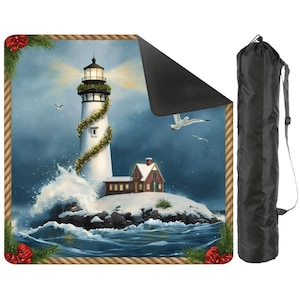 Juego de tapete de mahjong con diseño de faro navideño, tapete de juego con temática costera y bolsa de transporte, regalo ideal para noches de juegos de mahjong, 80 x 80 cm (se envía enrollado). imagen 1