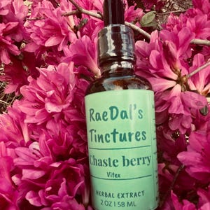 Organic Chaste Berry (Vitex) Tincture: Natural Herbal Extract