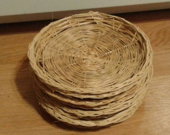 8 Vintage Round Wicker Paper Plate Holders / Wicker Plates / Home Decor / Picnic Supplies / Beach Decor / Kitchen Decor