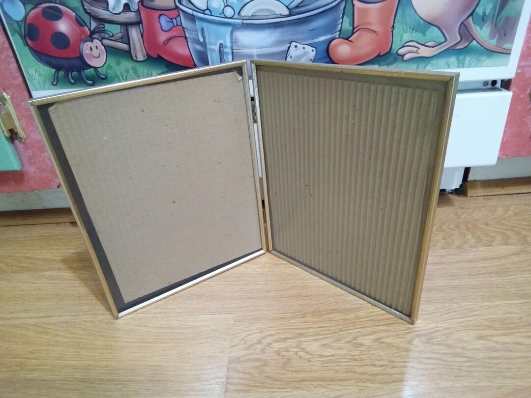 Vintage Double Hinged Gold Metal 8 X 10 Picture Frame / Home Decor ...