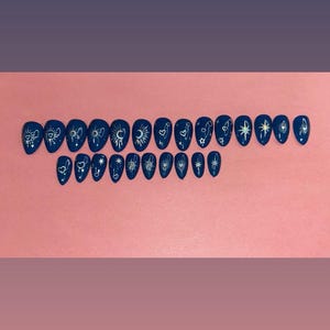 Short almond hand made press on nails