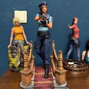 Jill valentine figure - Etsy 日本