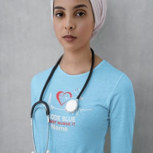 Kodblå Just Nurse It långärmad T-shirt, Nurse Heartbeat, Graphic T-shirt för sjuksköterskor, Uppskattning av sjukvårdspersonal, Unisex Ultra Bomull