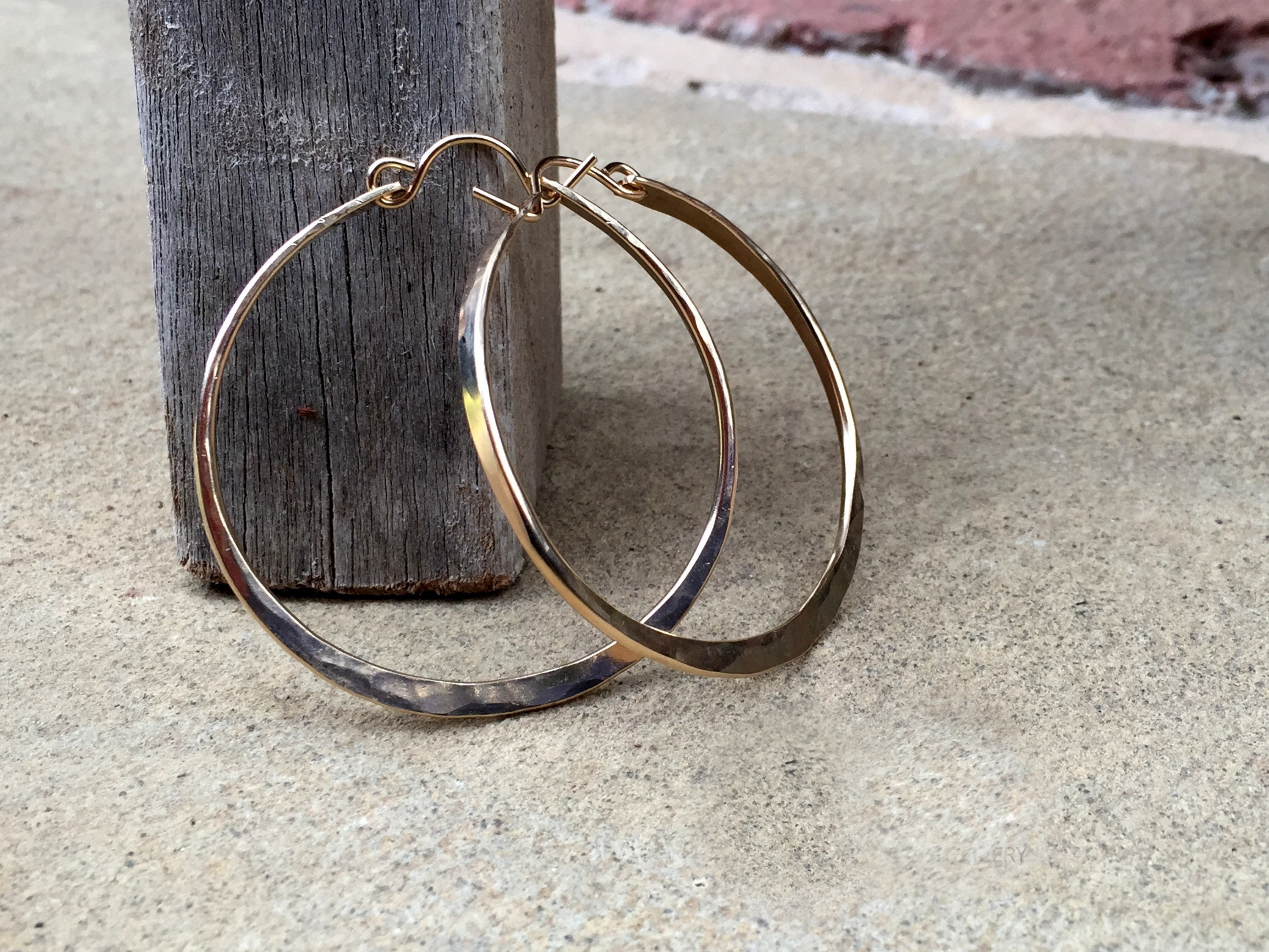 New 9CT Gold Filled Extra Large Twisted Earrings B515 New 9CT Gold Filled Extra Large Twisted Earrings B515