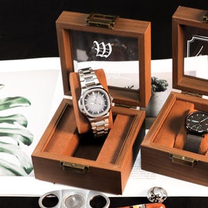 Caja de reloj de madera personalizada y hecha a mano con una sola ranura, vitrina para relojes, organizador de almacenamiento de relojes - Madera de teca, regalo para el Día del Padre