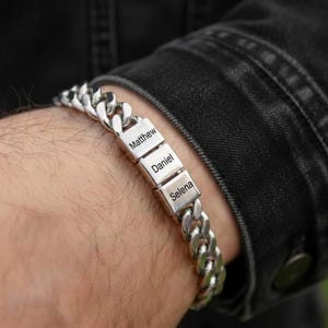 Pulsera personalizada para papá con nombre de niño, pulsera de acero con cuentas grabadas, regalo familiar para abuelo, regalo para el Día del Padre.