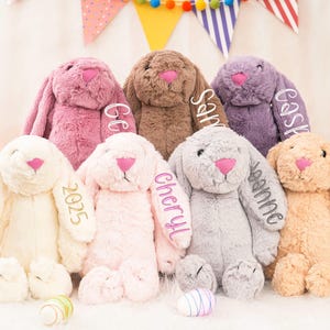 刺繍イースターバニーウサギ、カスタムモノグラムネームバニー、新生児ギフト、ベビーシャワーギフト、ぬいぐるみ、ぬいぐるみウサギのおもちゃ、子供へのギフト
