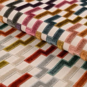 Geometrischer Polsterstoff Meterware - Luxuriöser, beiger Chenille Stoff für Kissen, Stühle & Vorhänge
