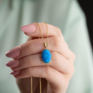 14k Złoty Niebieski Opal Naszyjnik, Delikatny Niebieski Opal Srebrny Wisiorek, Minimalistyczny Naszyjnik, Prawdziwy Opal Srebrny Naszyjnik, Gruszkowy Opal Mama Naszyjnik