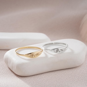 14K Gold Custom Birth Flower Engraved Signet Ring