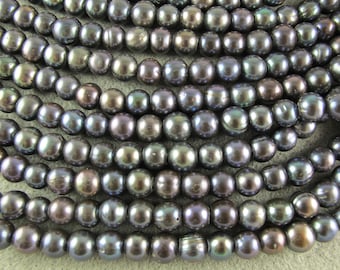 Potato Pearls 8 mm, Black Peacock LARGE Hole, 4 inches, 12 Loose Pearls, Great for Leather Cord or Silk Ribbon (P010)