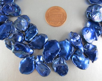 Keishi Pearls, Bright Blue or Navy Blue Peacock, 11x16 to15x20mm, Large Top Drilled Cornflake, 5 Loose Pearls (P049)