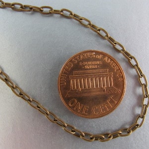 Brass Chain, Vintage Patina Finish, Small Cable Chain, by Trinity Brass, 3x4 mm, 36 inches, CH13 imagem 1