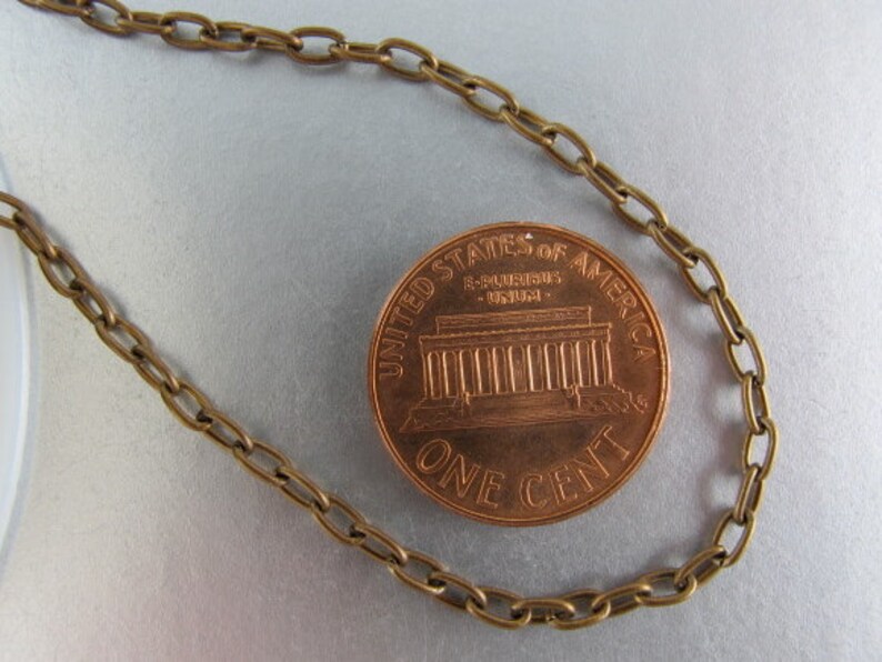Brass Chain, Vintage Patina Finish, Small Cable Chain, by Trinity Brass, 3x4 mm, 36 inches, CH13 imagem 1
