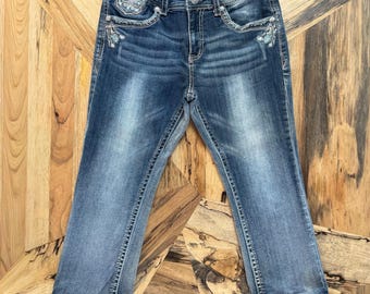 Grace in LA Women's Capri Jeans Medium Wash Bling Embroidered Pockets Size 29