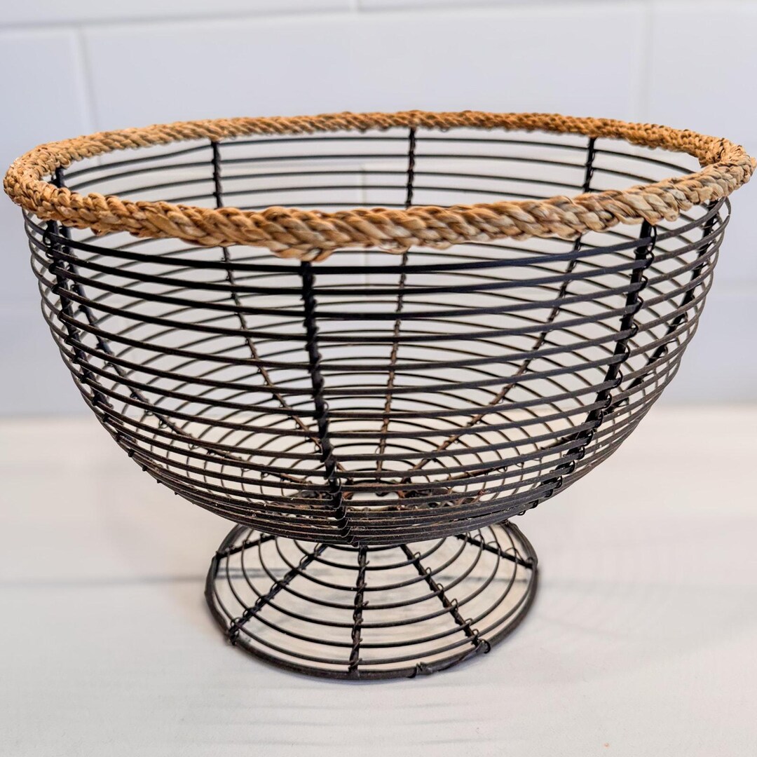 Vintage Footed Round Wire Basket W/ Jute Cord Trim, Country/farmhouse ...