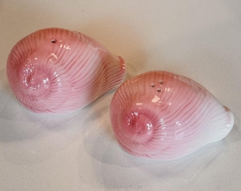 Pink Seashell Ceramic Salt and Pepper Shaker Set, Coastal Beach Ocean Kitchen