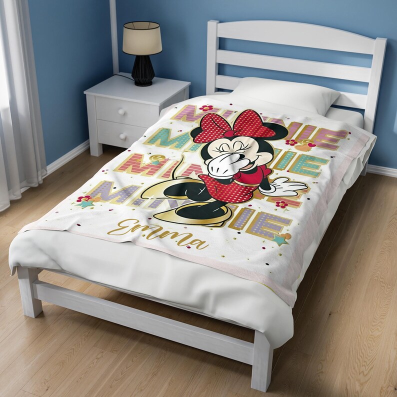 Personalized Minnie Mouse Blanket, Custom Name Disney Minnie Blanket, Disney Blankets, Minnie Birthday Gifts, Kids Blanket, Baby Gift BZCL17 image 4