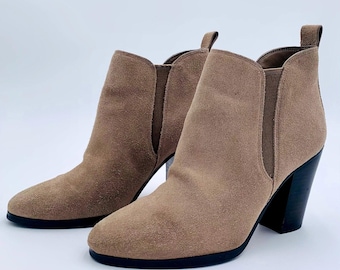 Stivaletti con tacco in pelle scamosciata color cuoio da donna Michael Kors, taglia 7