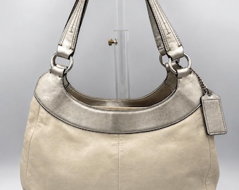 Coach Soho Lynn Hobo Shoulder Bag | Y2K Style Cream Metallic