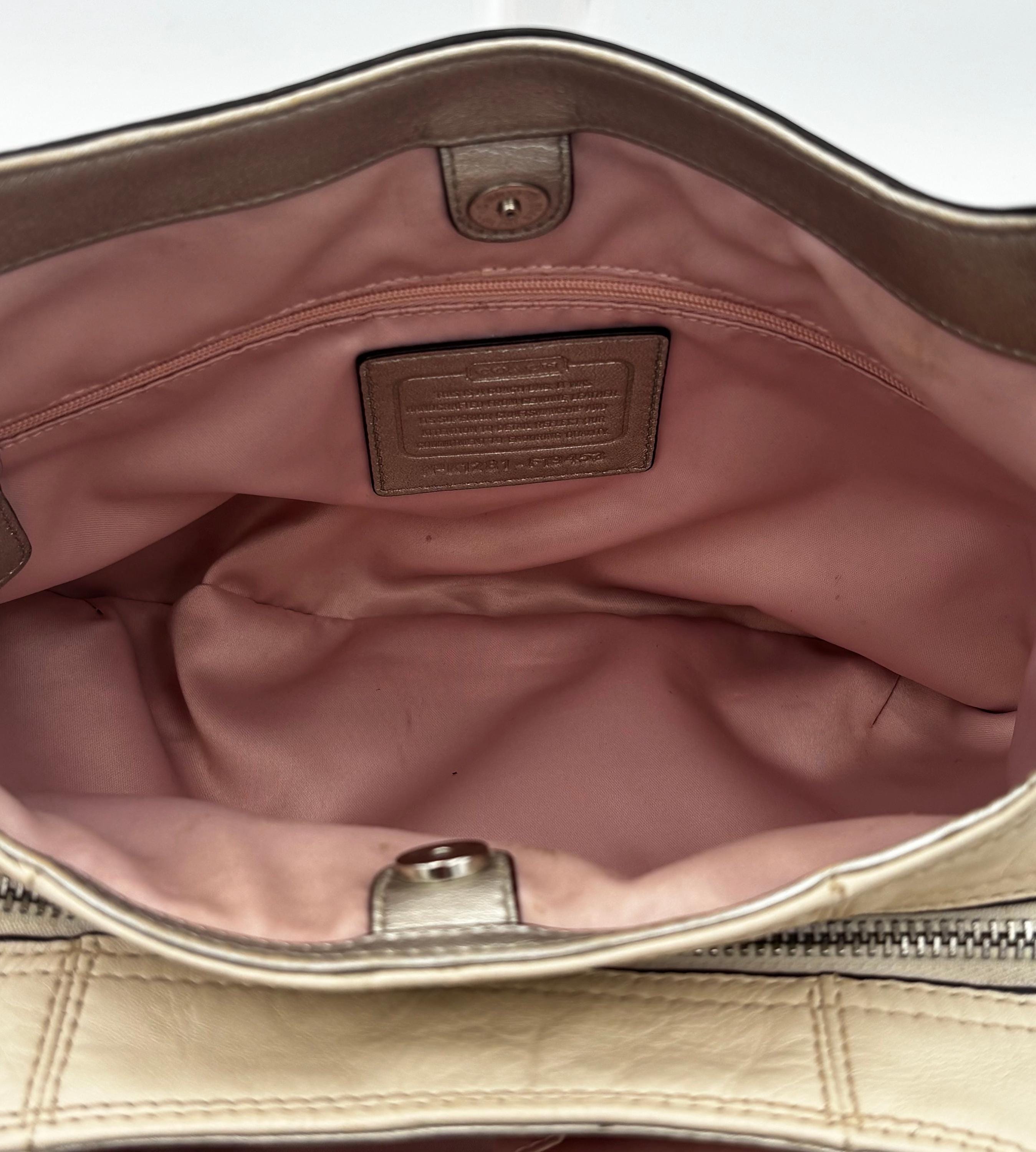 Coach Soho Lynn Hobo Shoulder Bag | Y2K Style Cream Metallic