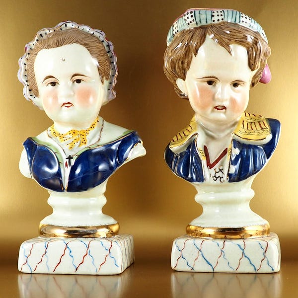 Popiersia dzieci z porcelany Staffordshire: Kolekcjonerskie przedmioty z dynastii Burbonów