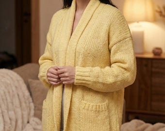 Patrón de tejido para cárdigan con cuello chal en PDF, suéter de lana para mujer, abrigo, tutorial DIY, hilo Aran, chaqueta de invierno acogedora, prenda de punto larga, descarga digital.