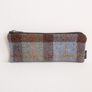 Harris Tweed Federmäppchen im MacLeod Tartan-Design